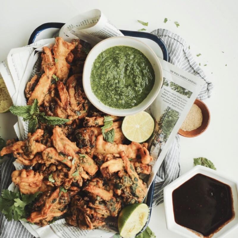 easy vegetable pakora recipe with chutney