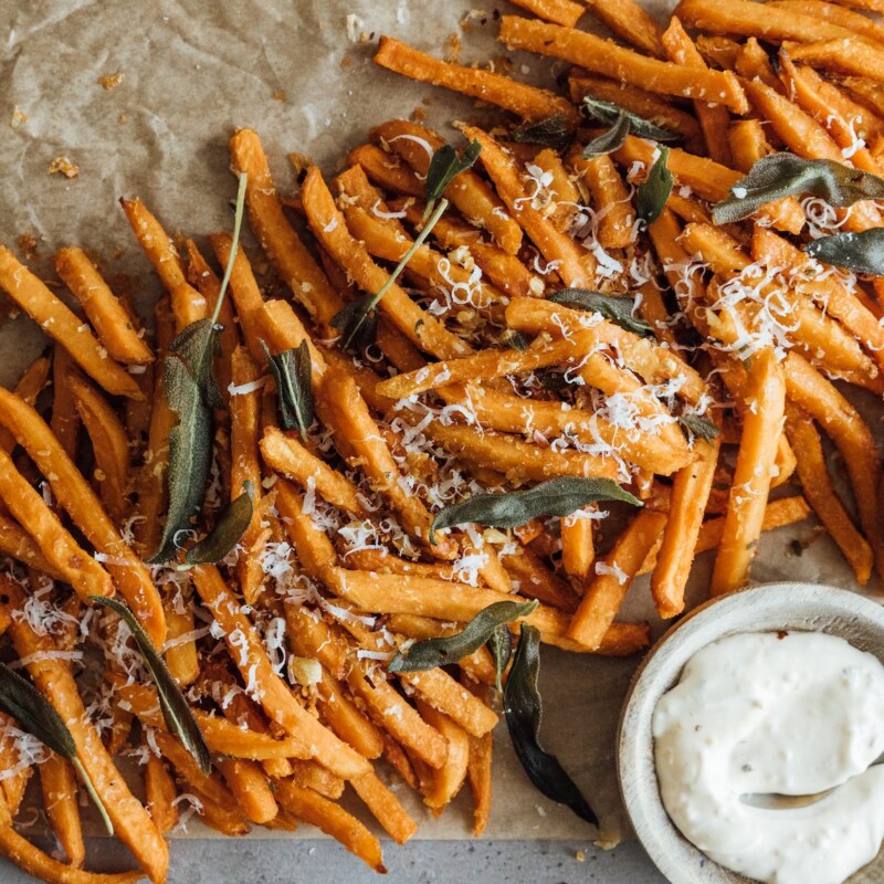 garlicky sage sweet potato fries with garlic aioli - easy, healthy recipe using alexia fries