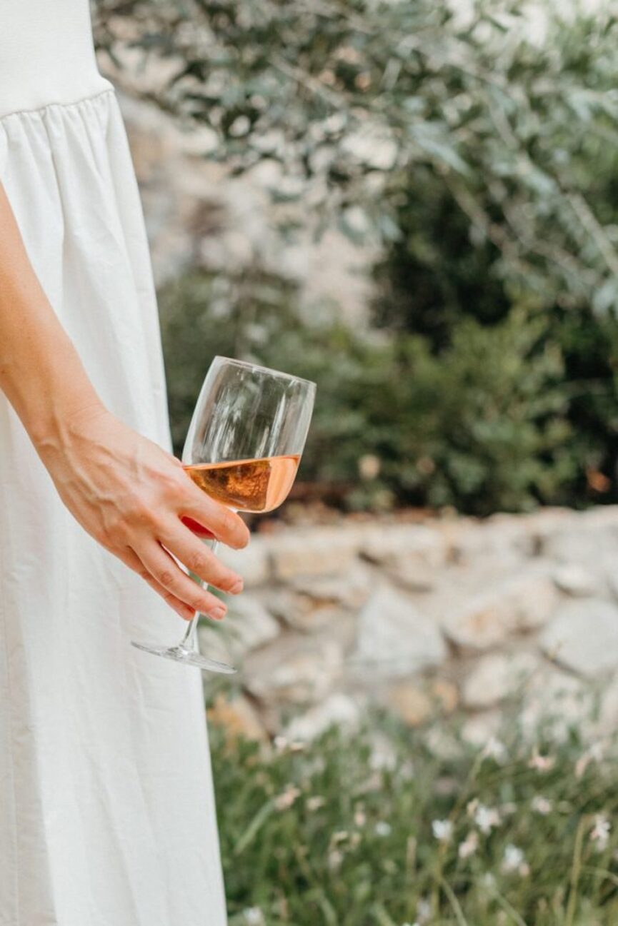 Glass of rosé.