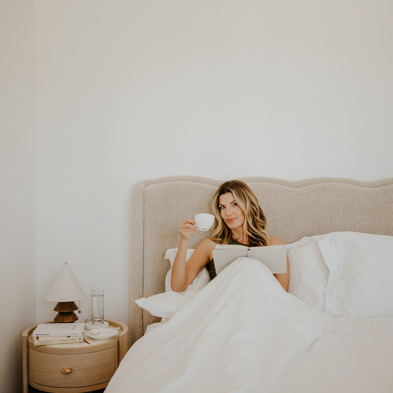 Inge Theron drinking coffee in bed_cycle syncing caffeine