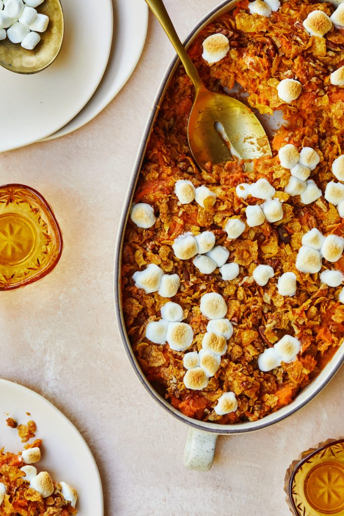 mashed sweet potatoes with brown sugar and cornflake crunch_thanksgiving menu planning