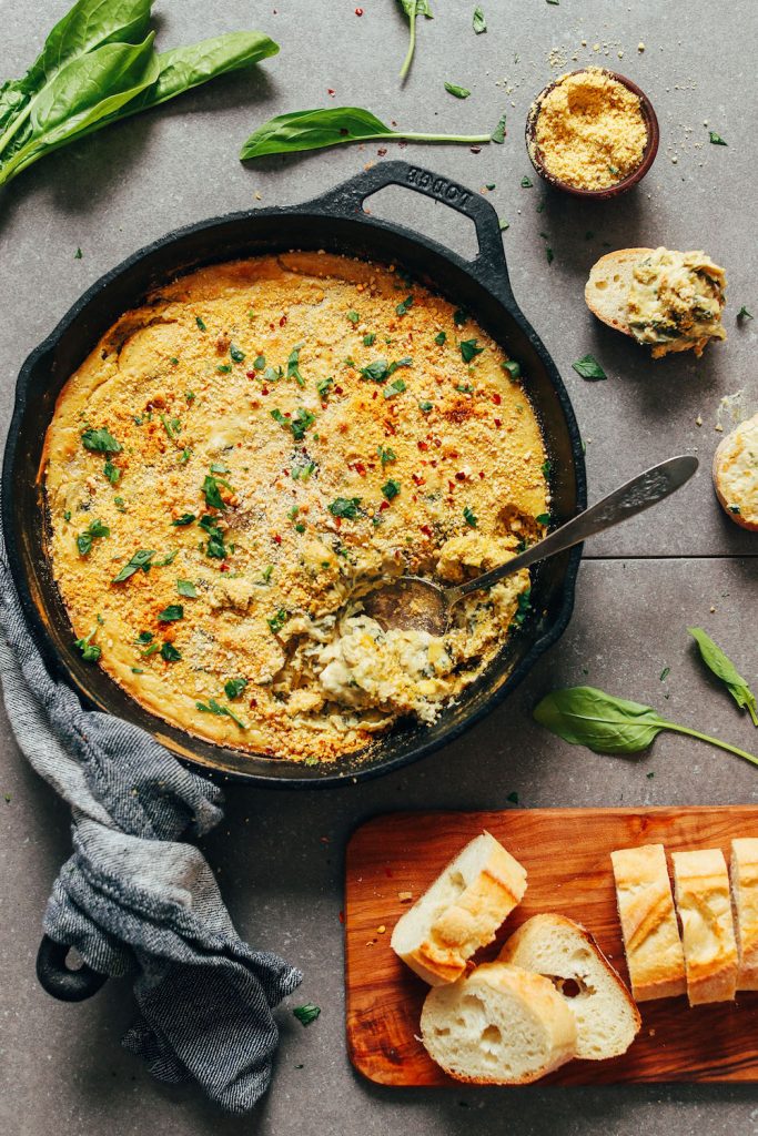 Cheesy Vegan Spinach & Artichoke Dip