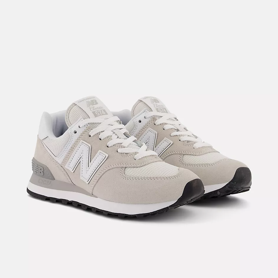 chunky new balance sneakers